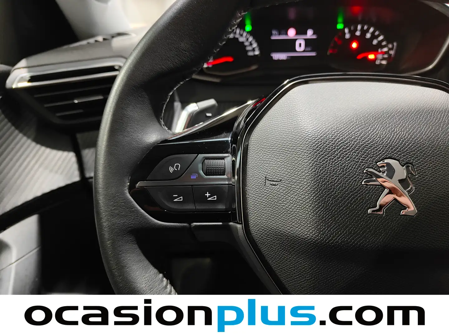 Foto Peugeot 2008 Peugeot 2008 PureTech 130 S&S Allure EAT8 (130 CV)