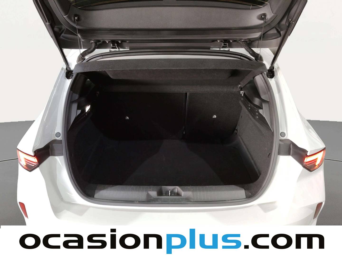 Fotos maletero Opel Astra Opel Astra 1.2 Turbo XHL Edition (110 CV)
