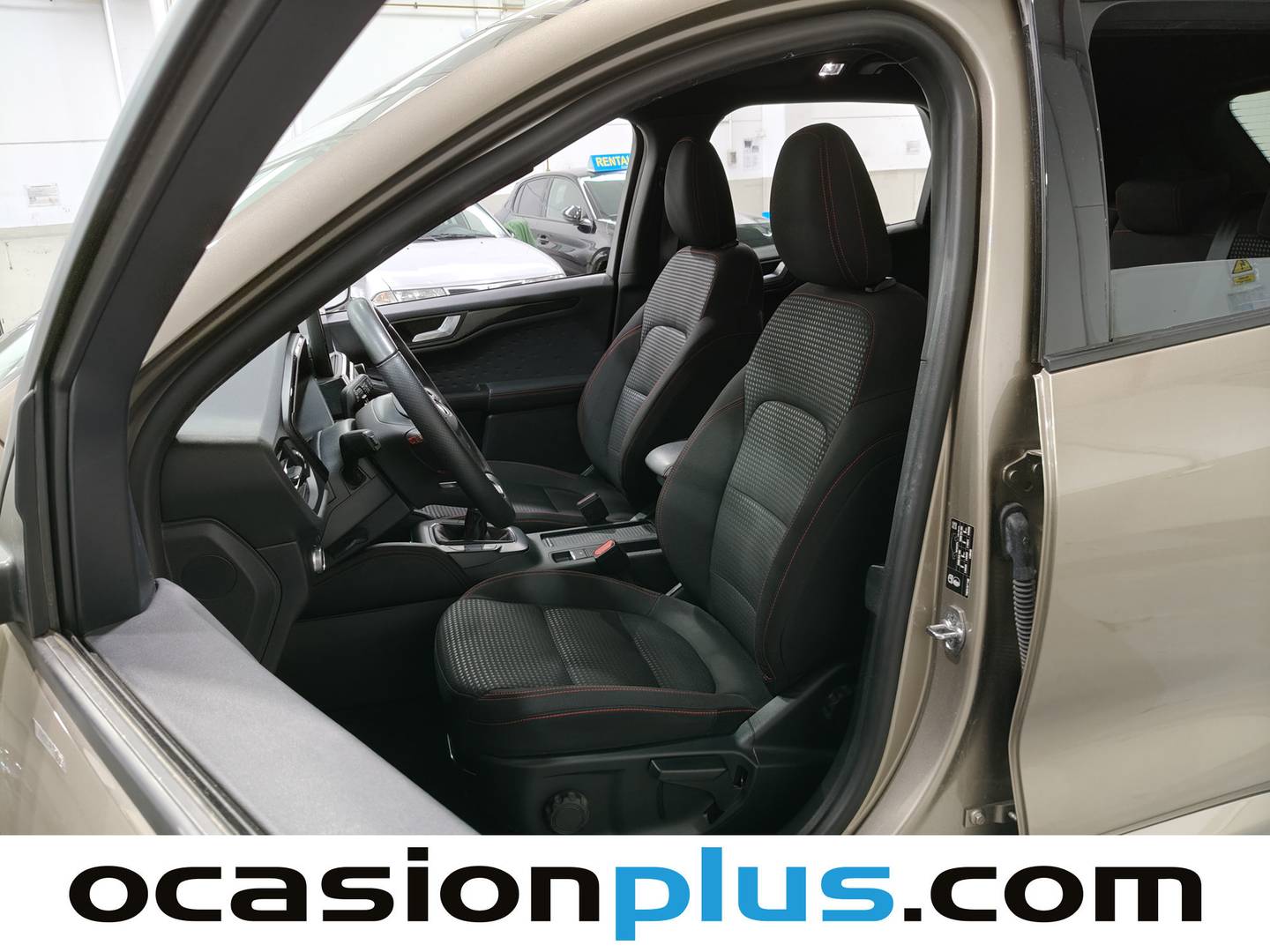 Foto asientos delanteros Ford Kuga Ford Kuga 2.0 EcoBlue MHEV ST-Line (150 CV)