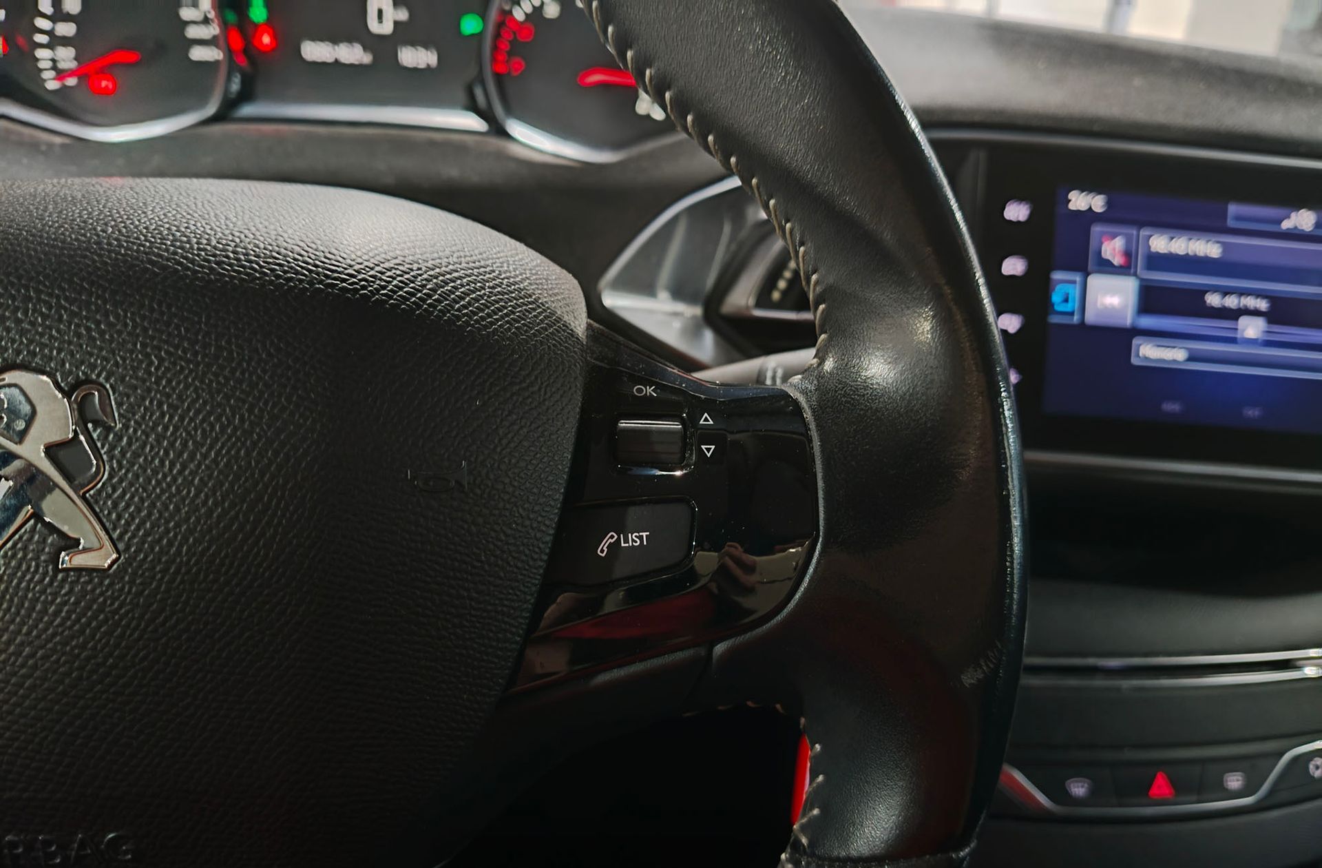 Peugeot 308 PureTech 130 Style - foto 24