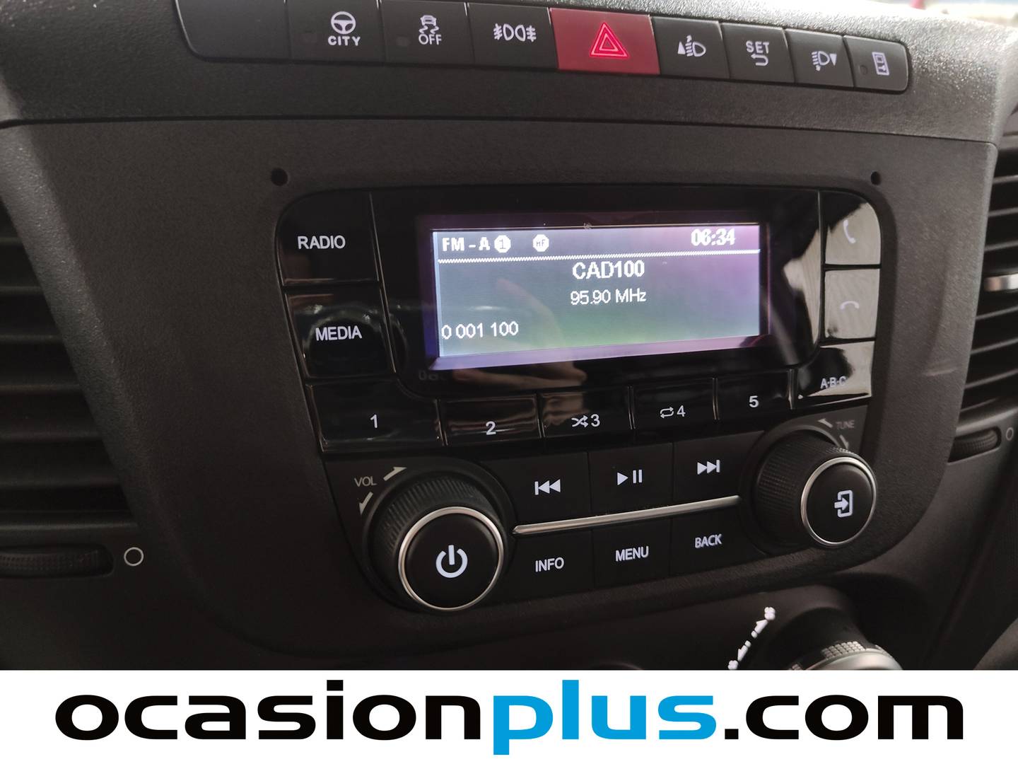 Foto Iveco Daily Iveco Daily 35C 18H A8 V 4100/H2 16 HD  (176 CV)