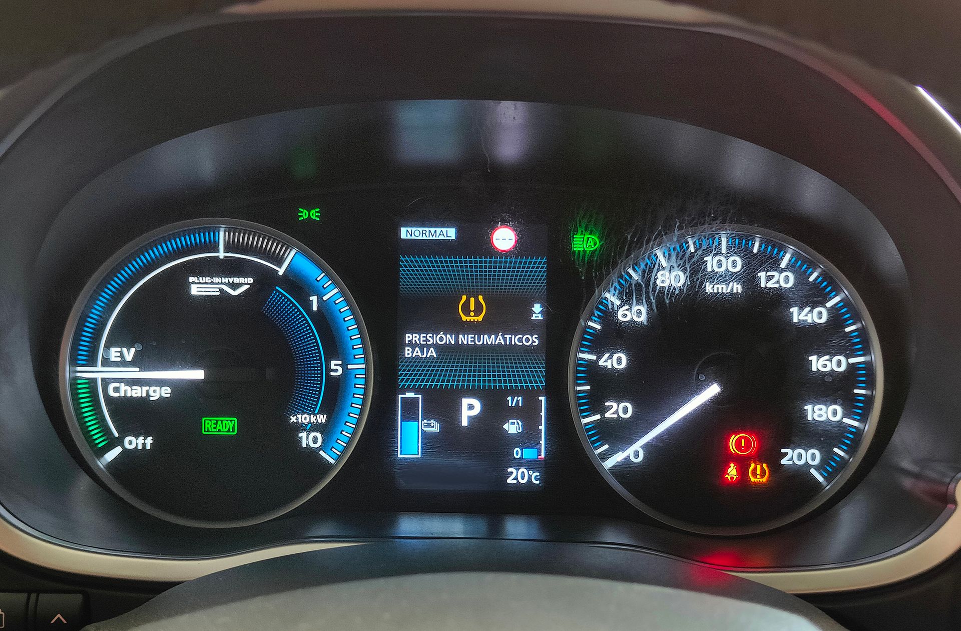 Mitsubishi Eclipse Cross 2.4 PHEV Kaiteki 4WD - foto 22