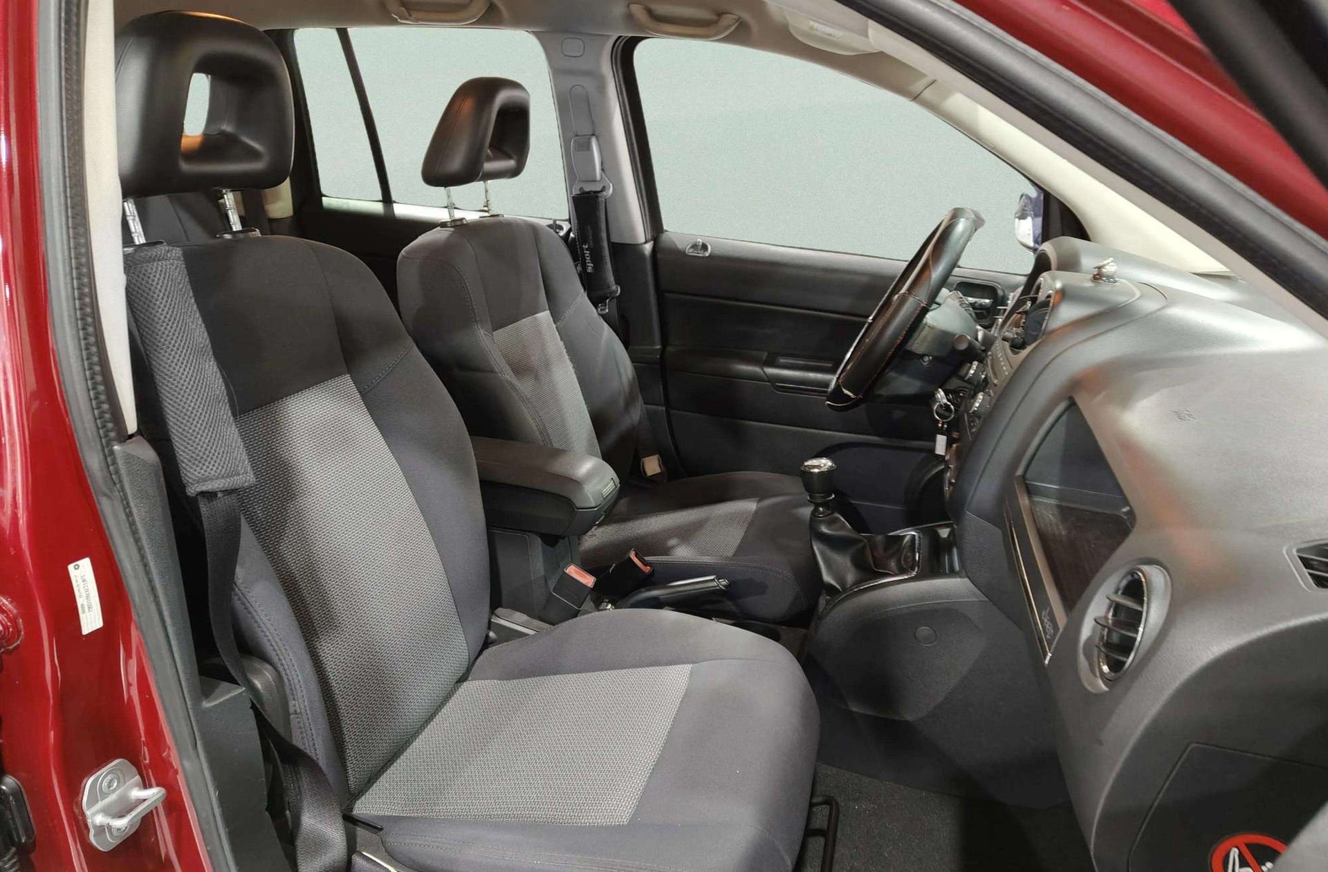 Jeep Compass 2.0 CRD Sport - foto 14
