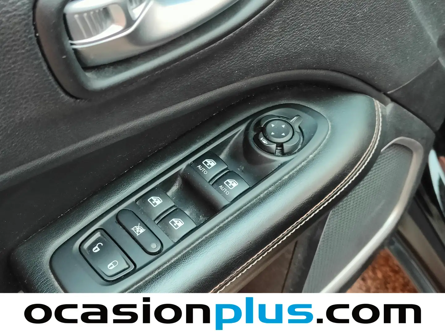 Foto Jeep Compass Jeep Compass 1.6 Multijet Longitude 4x2 (120 CV)