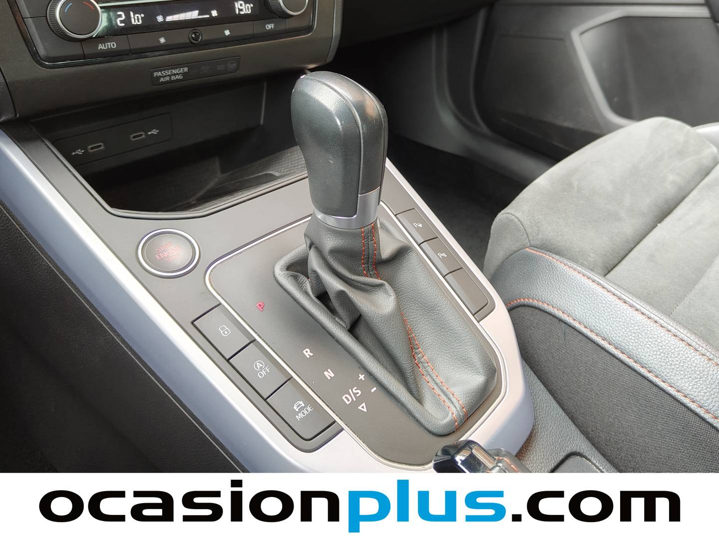 Foto Seat Arona SEAT Arona 1.5 TSI S&S FR XL DSG (150 CV)