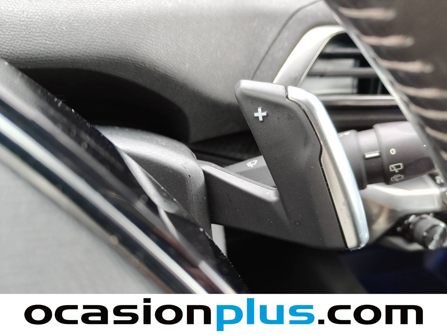 Foto Peugeot 3008 Peugeot 3008 BlueHDi 130 S&S Active Pack EAT8 (130 CV)