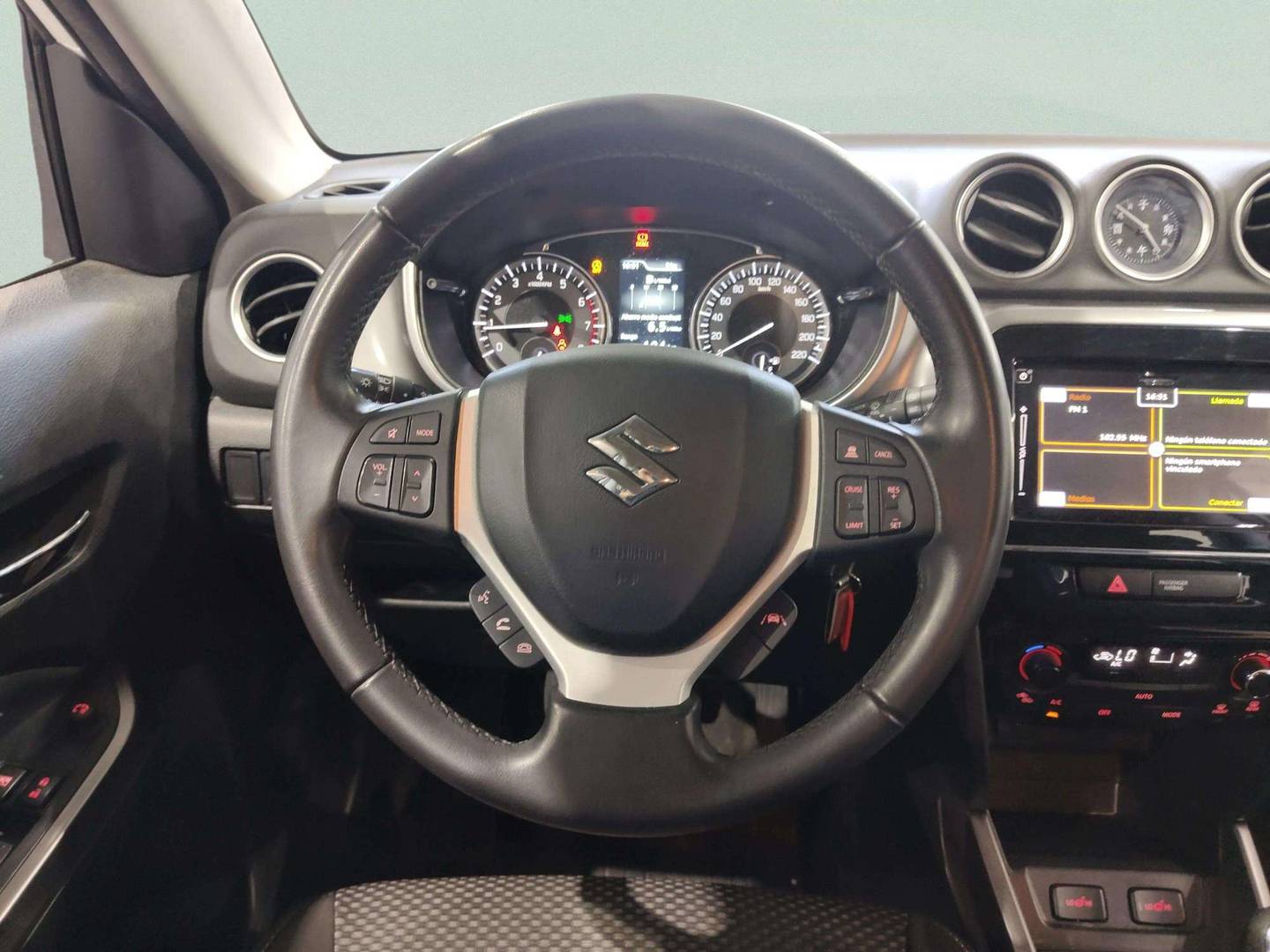 Suzuki Vitara Suzuki Vitara 1.4 T Mild Hybrid GLE (129 CV) seminuevo