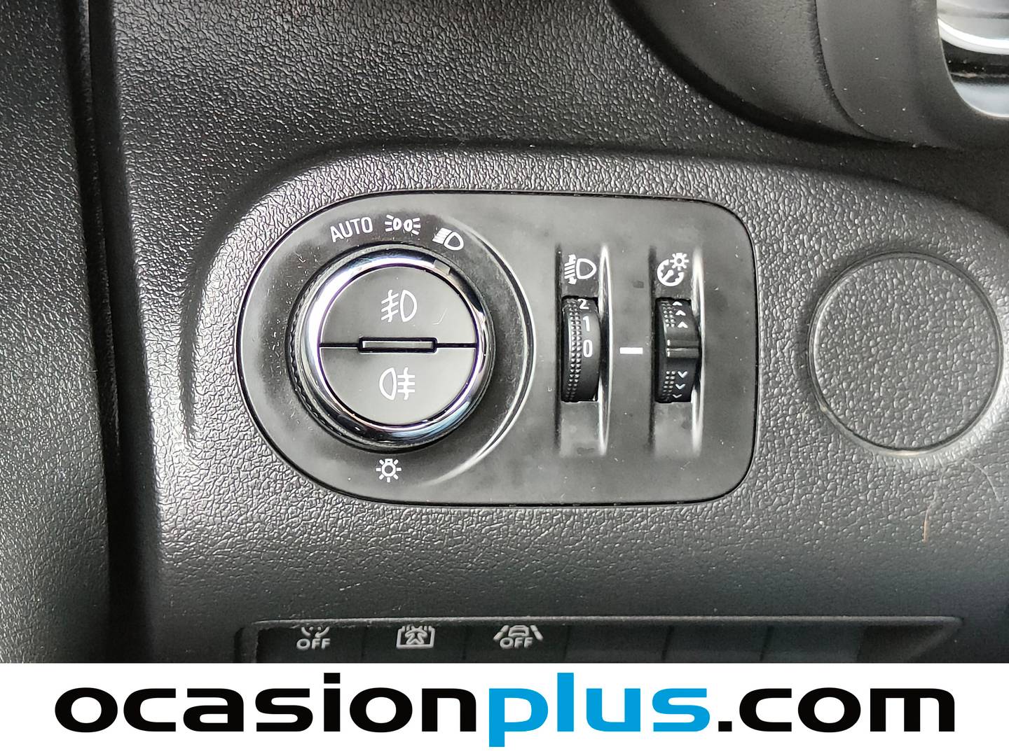 Equipamiento del Opel Combo Life Opel Combo Life 1.5 TD S&S Selective L (100 CV)