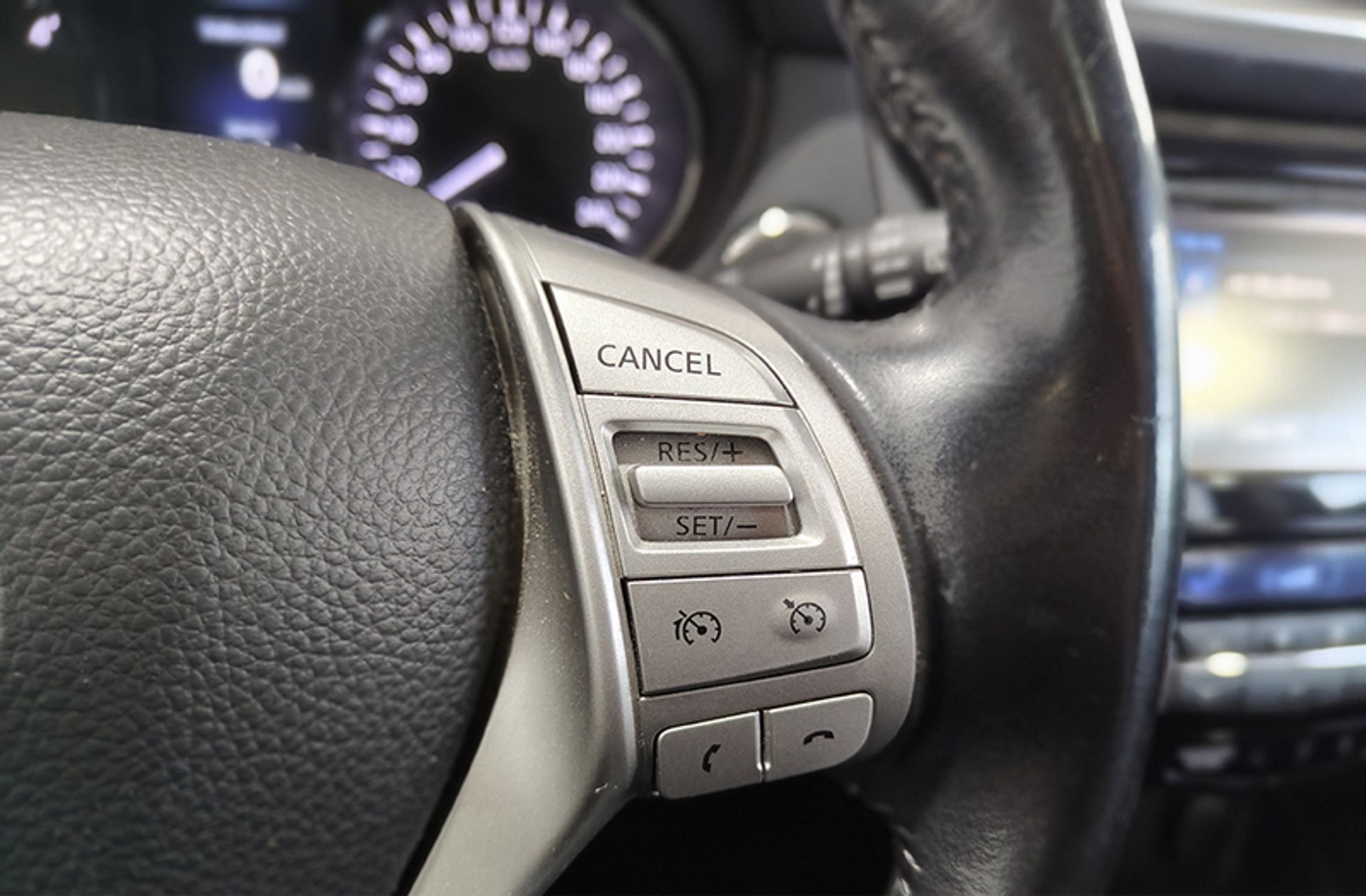 Nissan Qashqai 1.6 dCi N-Connecta 4x2 XTronic - foto 29