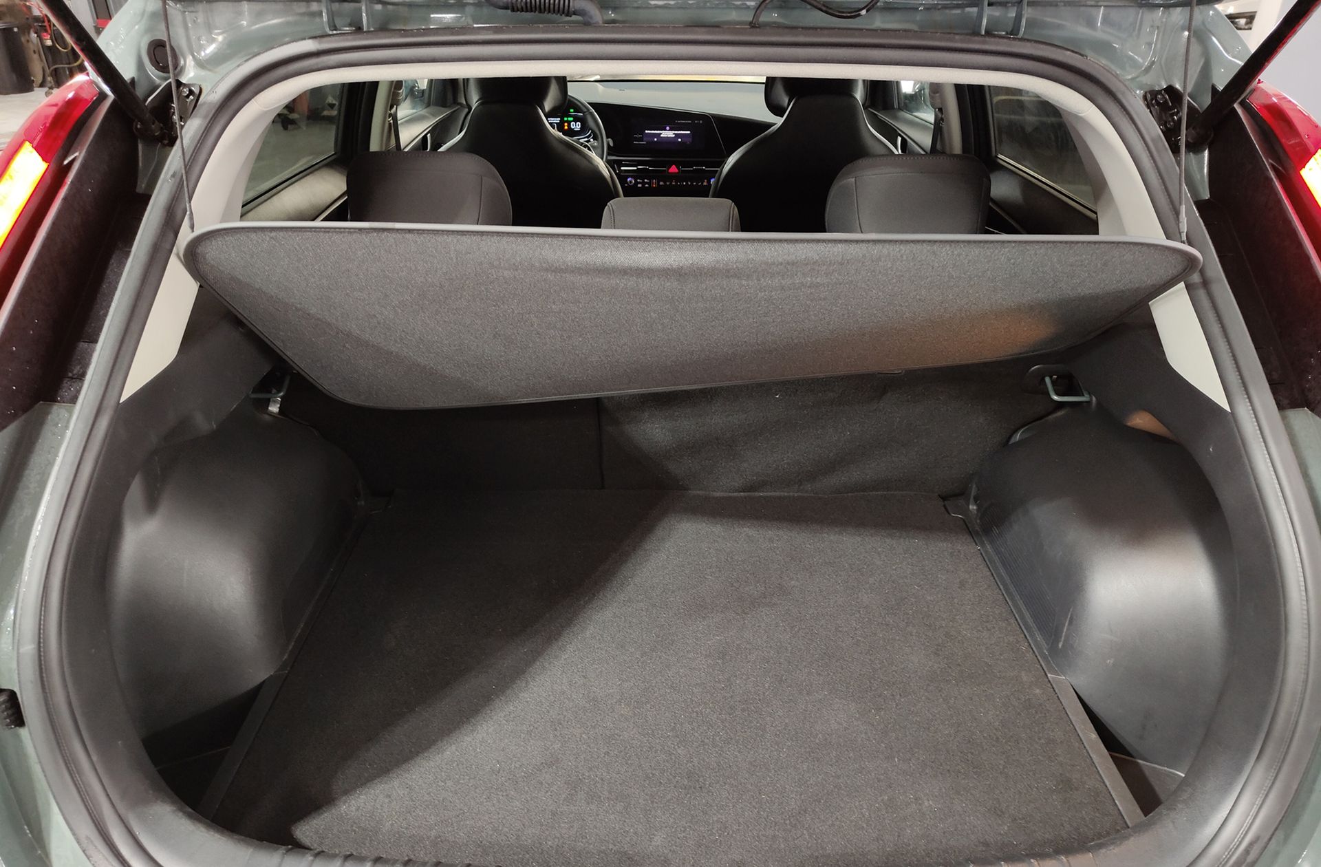Kia Niro 1.6 GDi HEV Concept - foto 15