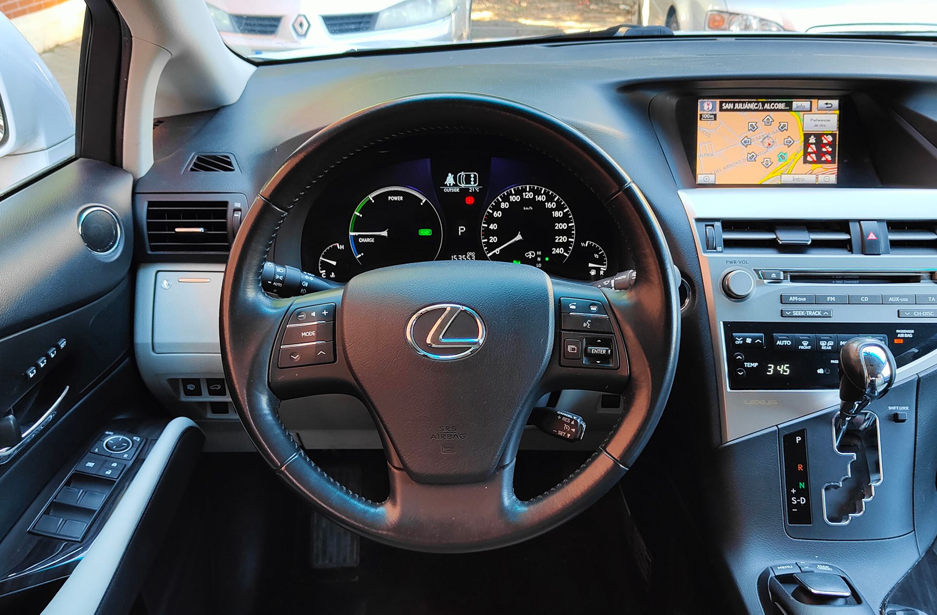 Lexus RX 450h Luxury - foto 23