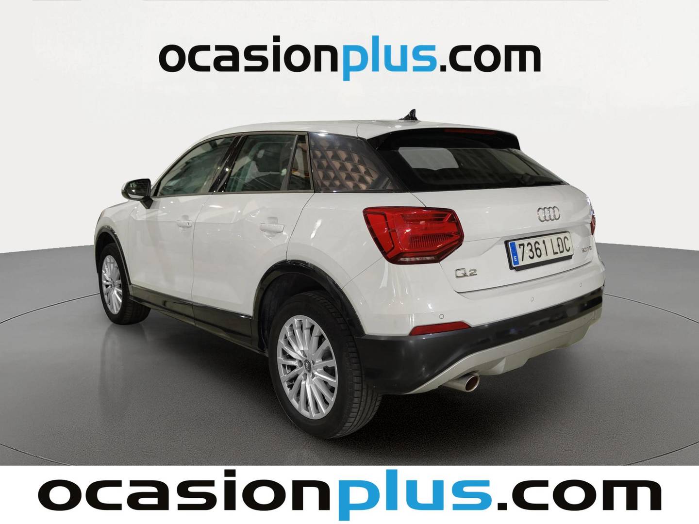 Foto trasera Audi Q2 Audi Q2 design 30 TFSI (116 CV) izquierda