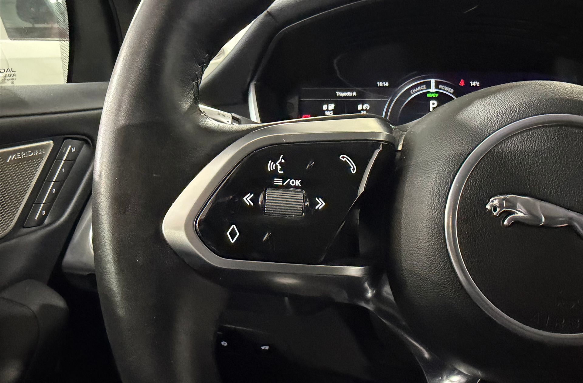 Jaguar I-Pace EV400 SE 4WD - foto 27