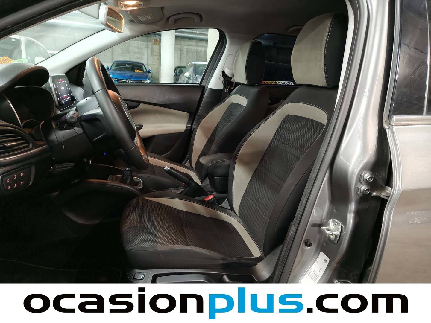 Foto asientos delanteros Fiat Tipo Fiat Tipo SW 1.6 Multijet Lounge II  (120 CV)