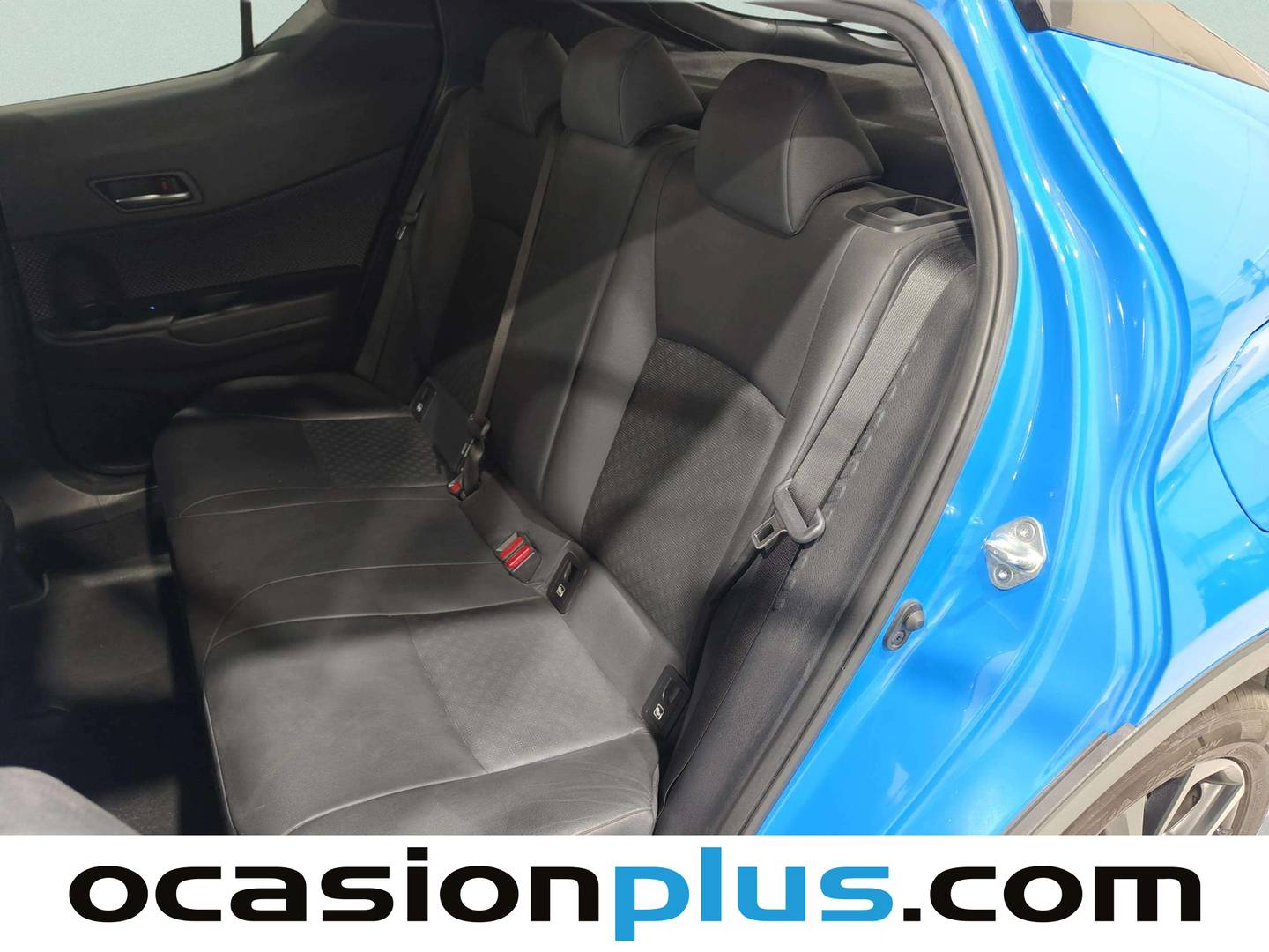 Foto asientos traseros Toyota C-HR Toyota C-HR 1.8 125H Dynamic Plus (122 CV)