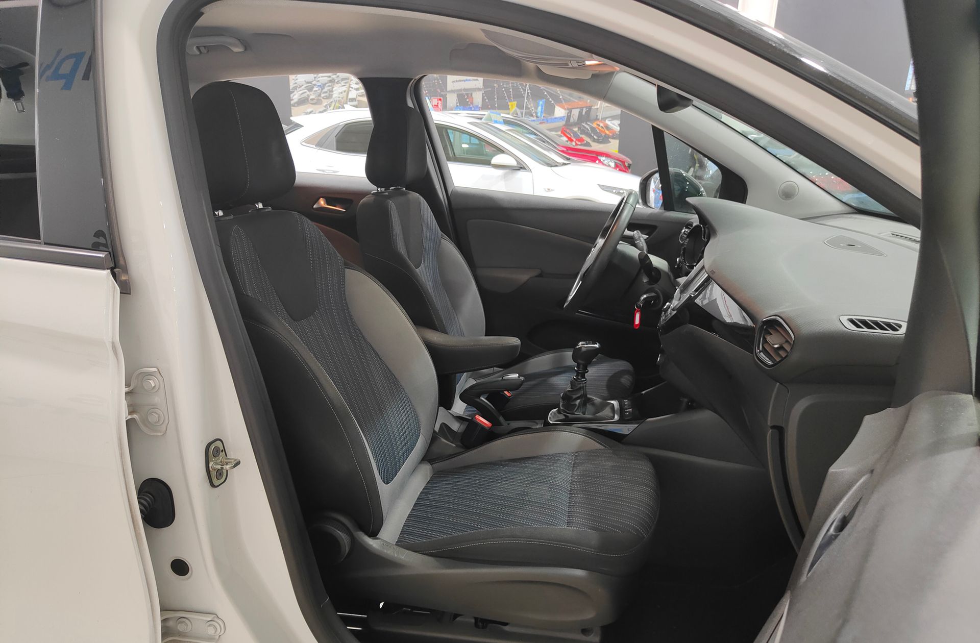 Opel Crossland 1.2 Design Line 120 Aniversario - foto 18
