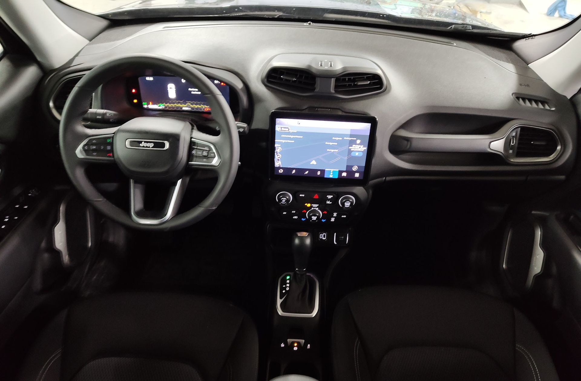 Jeep Renegade eHybrid 1.5 Altitude DCT - foto 6
