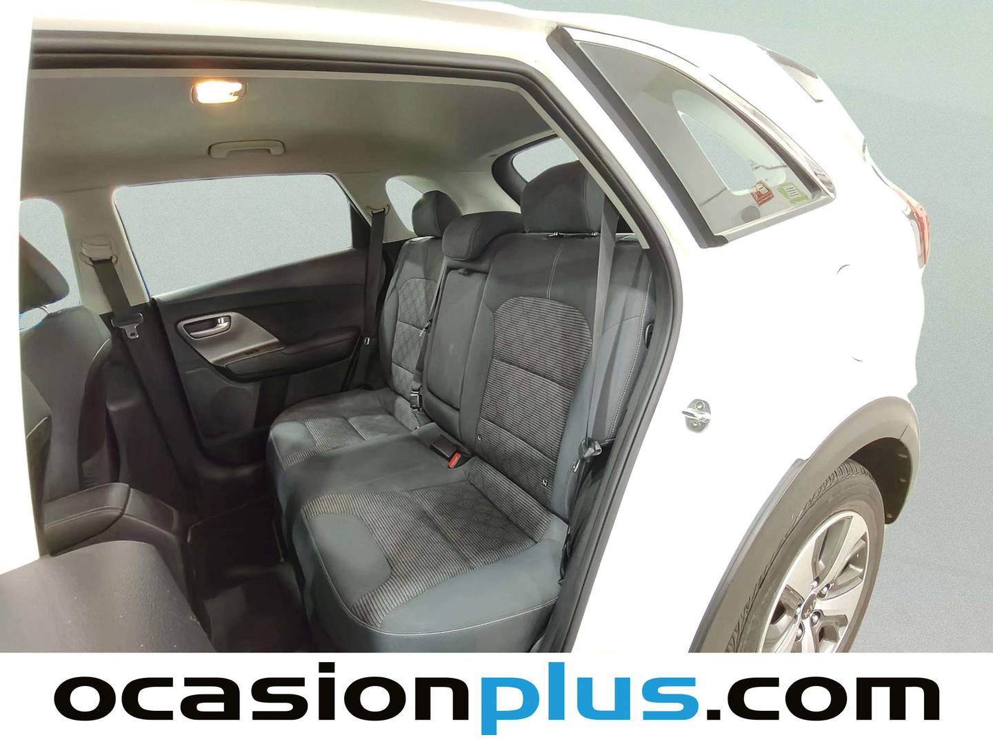 Foto asientos traseros KIA Niro KIA Niro 1.6 GDi HEV Híbrido Drive (141 CV)