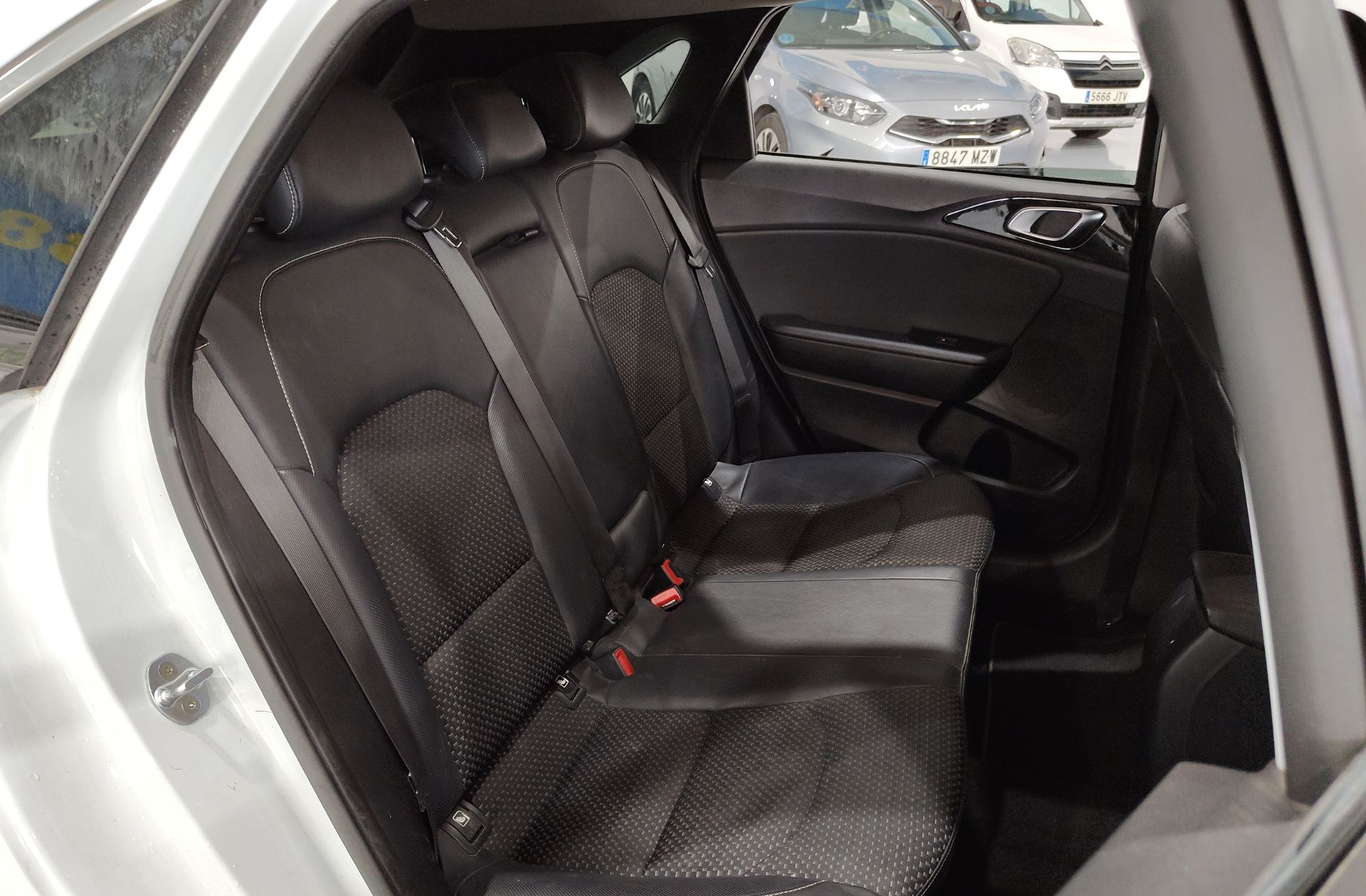 Kia Ceed 1.0 T-GDi Tech - foto 18