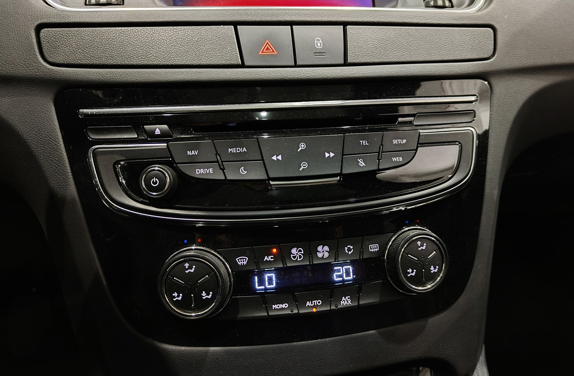 Peugeot 508 SW BlueHDi 150 Allure - foto 27