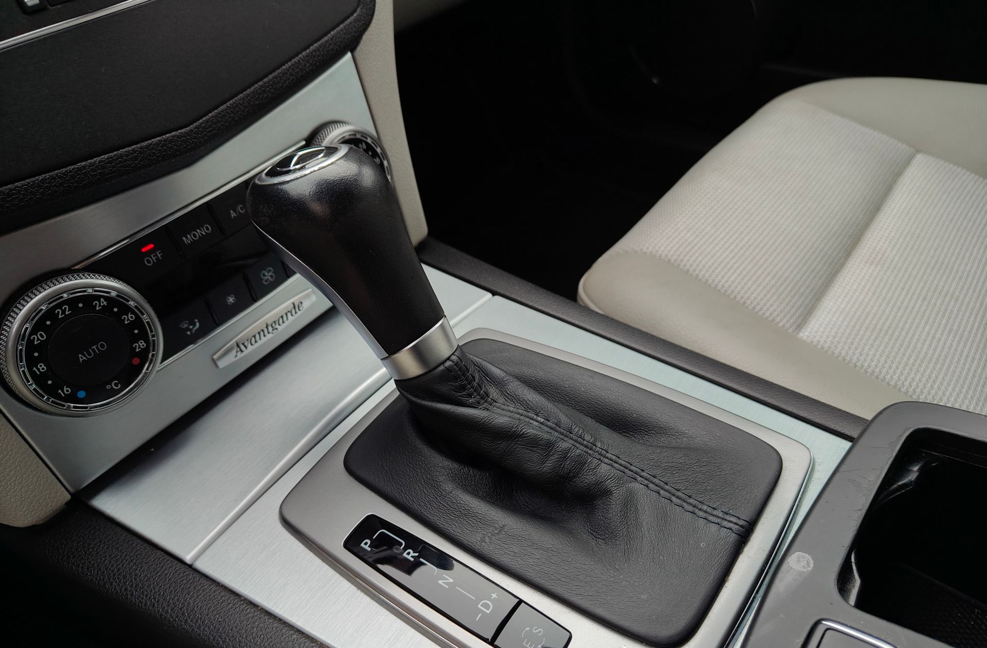 Mercedes-Benz Clase C 200 CDI BE Elegance - foto 5