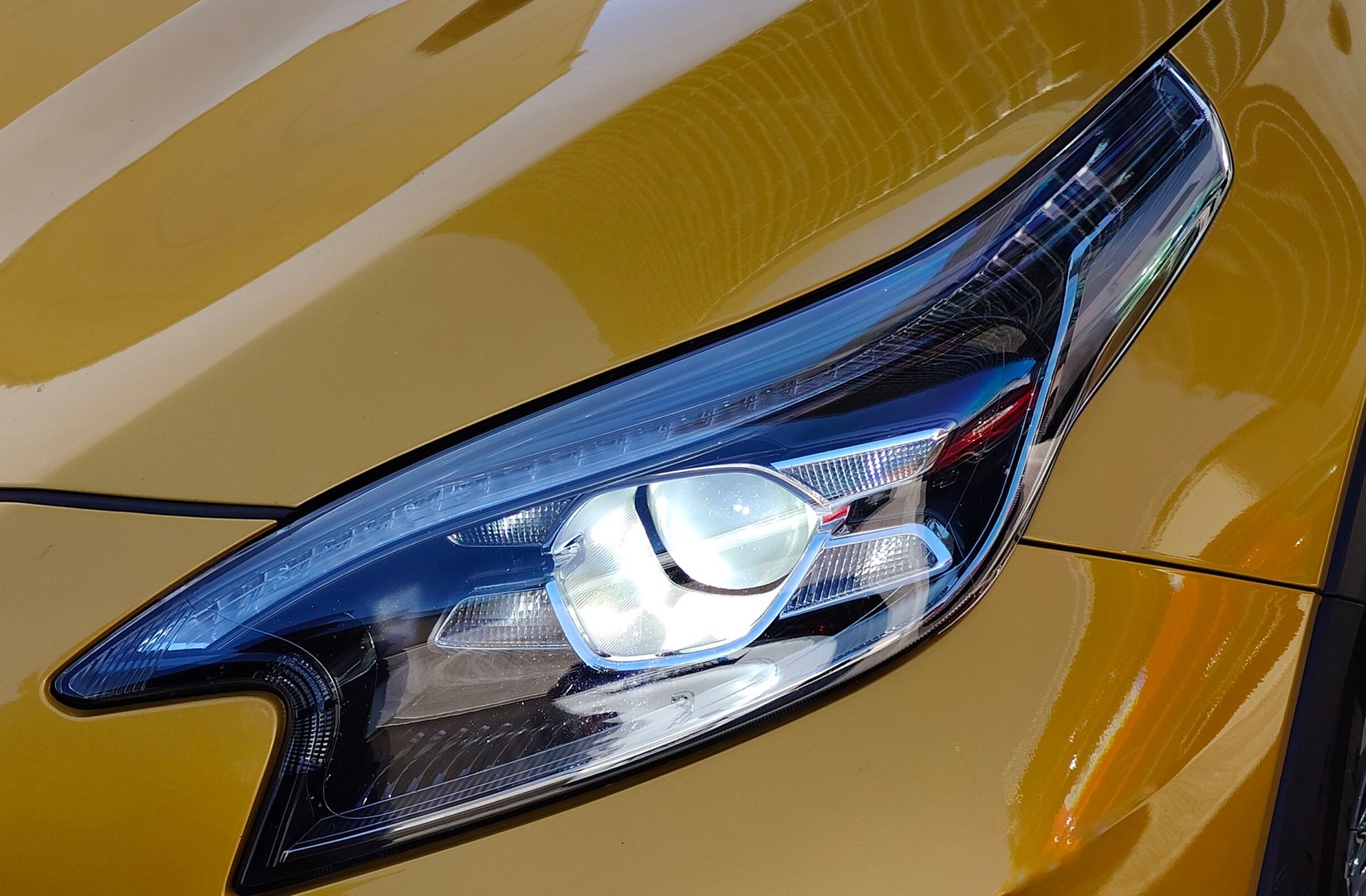 Kia XCeed 1.5 MHEV iMT Drive - foto 13