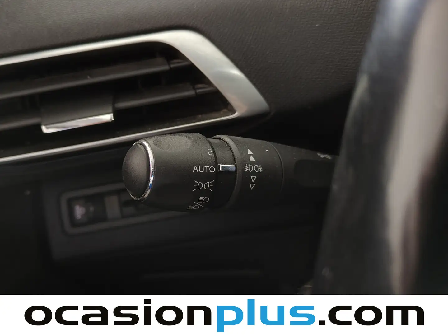 Foto Peugeot 3008 Peugeot 3008 PureTech 130 S&S Allure (130 CV)