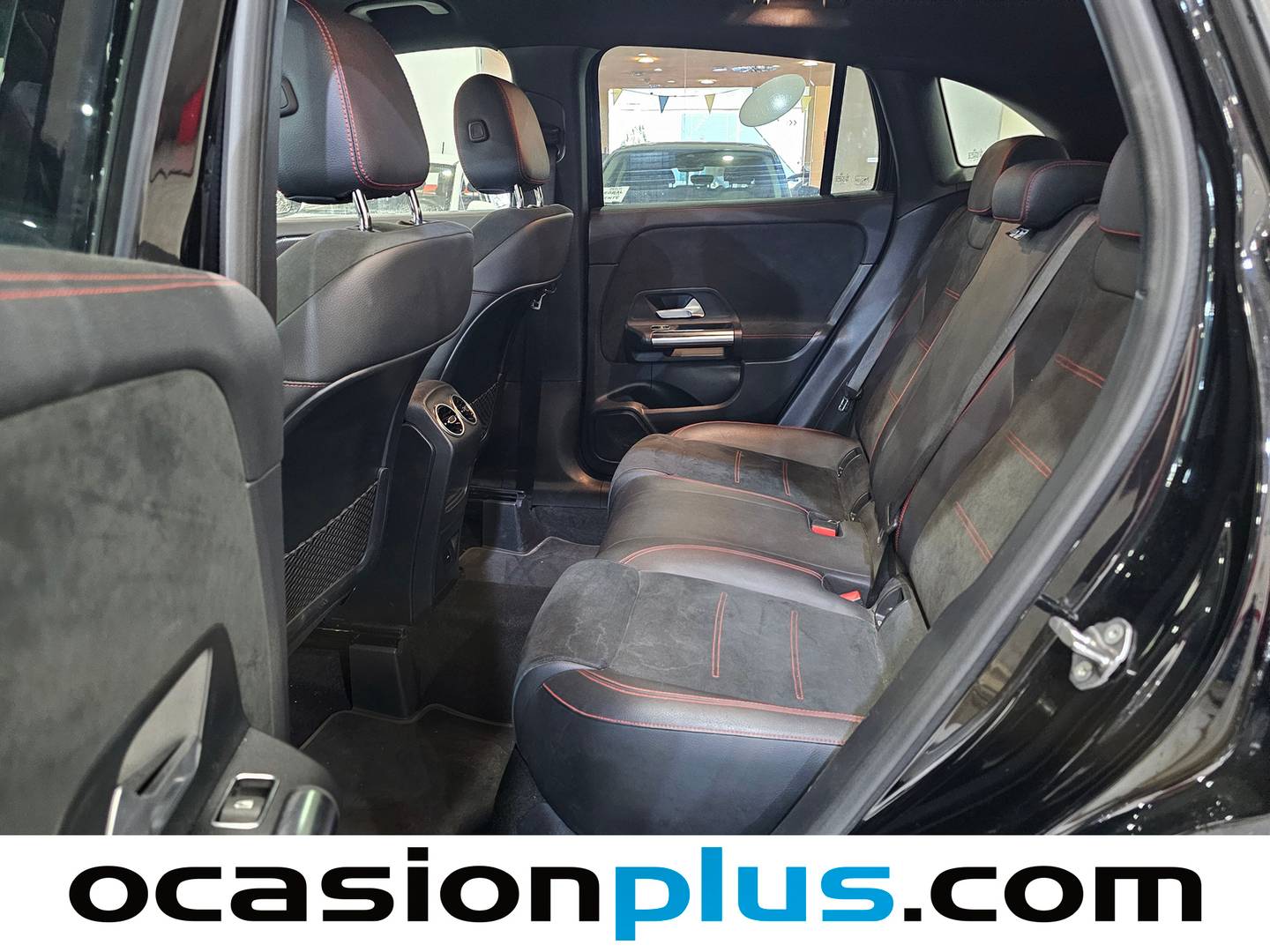 Foto asientos traseros Mercedes GLA Mercedes-Benz GLA 200 (163 CV) PACK AMG