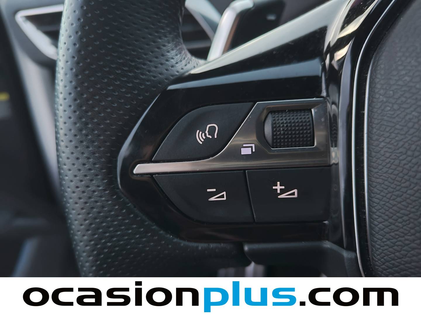 Foto Peugeot 3008 Peugeot 3008 PureTech 130 S&S GT EAT8 (130 CV)