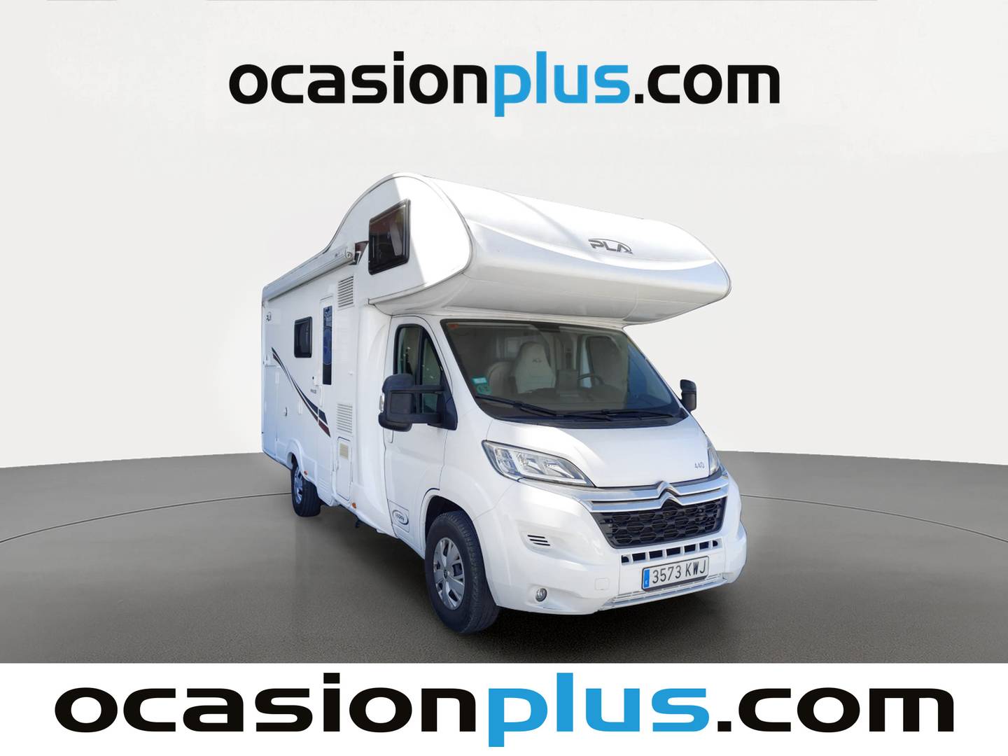Foto delantera PLA H440 PLA H440 (130 CV) 6 Plazas derecha
