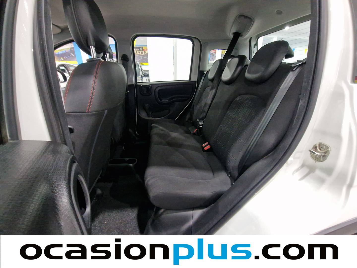 Foto asientos traseros Fiat Panda Fiat Panda 1.0 Hybrid Gse Red (70 CV)