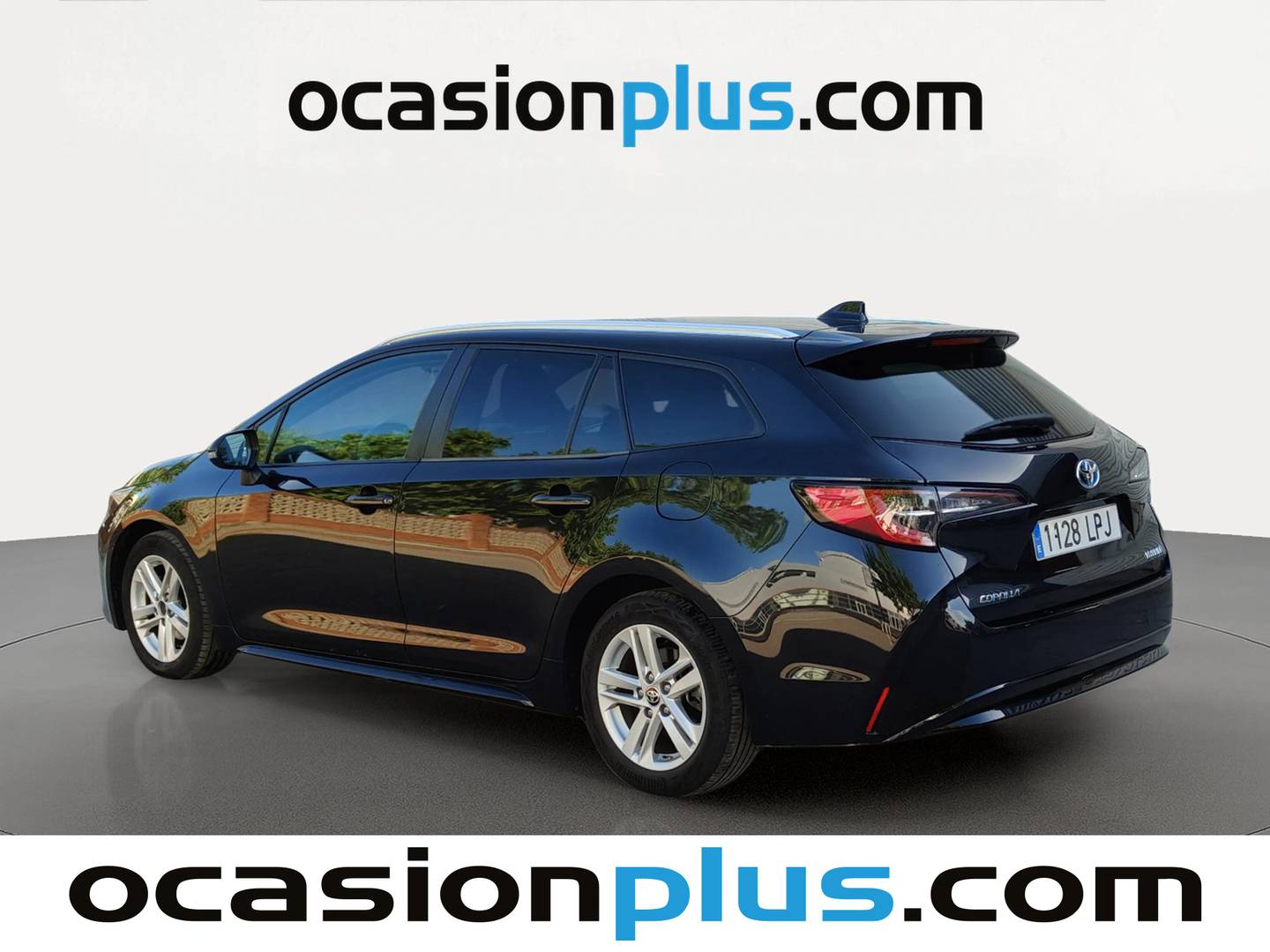 Foto trasera Toyota Corolla Toyota Corolla Touring Sports 125H Active Tech E-CVT (122 CV) izquierda