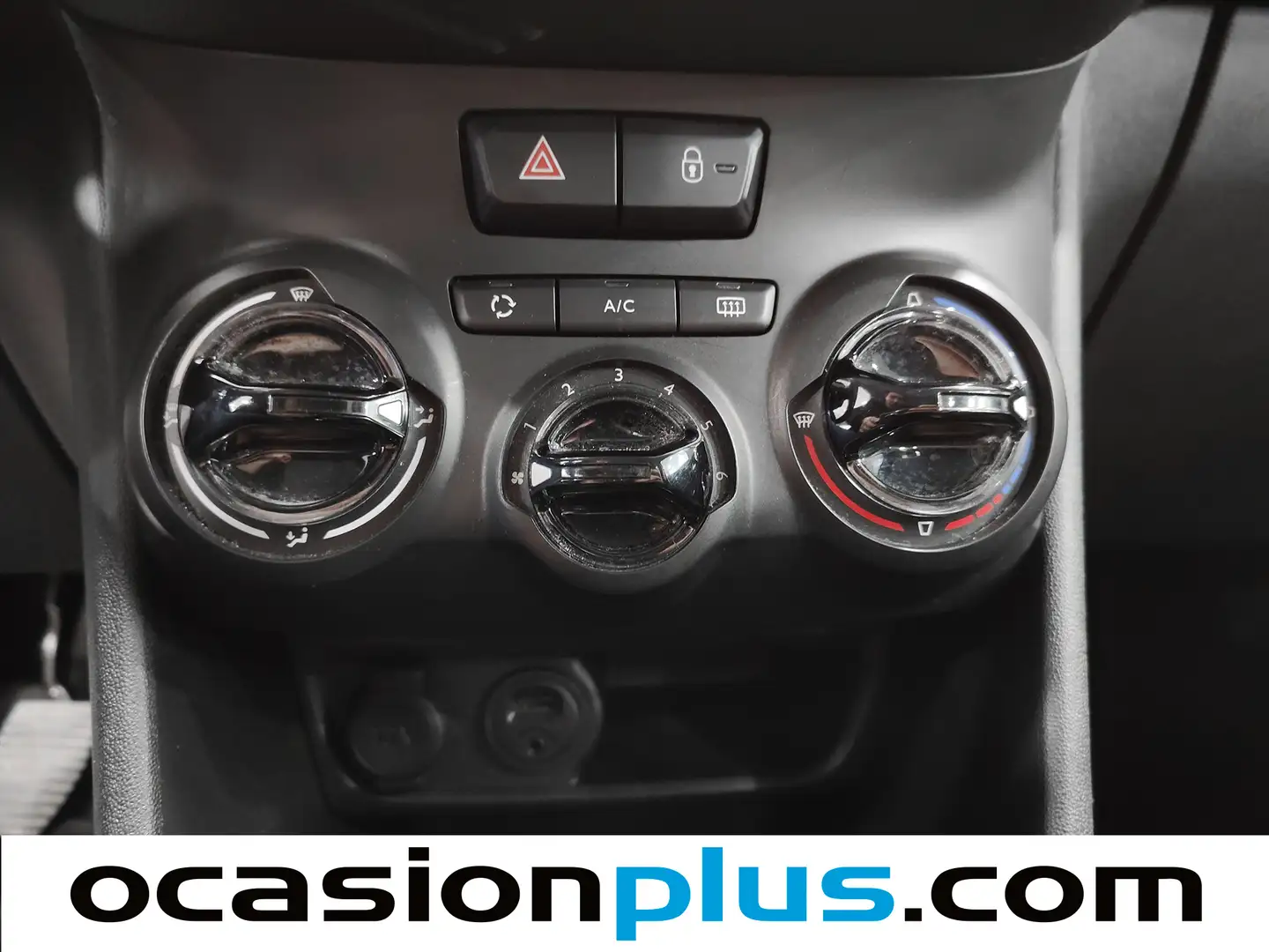 Foto Peugeot 208 Peugeot 208 1.2L PureTech Style (82 CV)