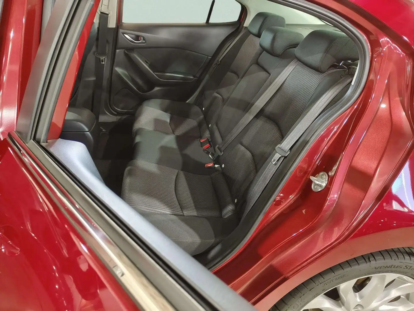 Foto Mazda Mazda3 Mazda Mazda 3 2.0 GE Sedan Luxury MT (120 CV)