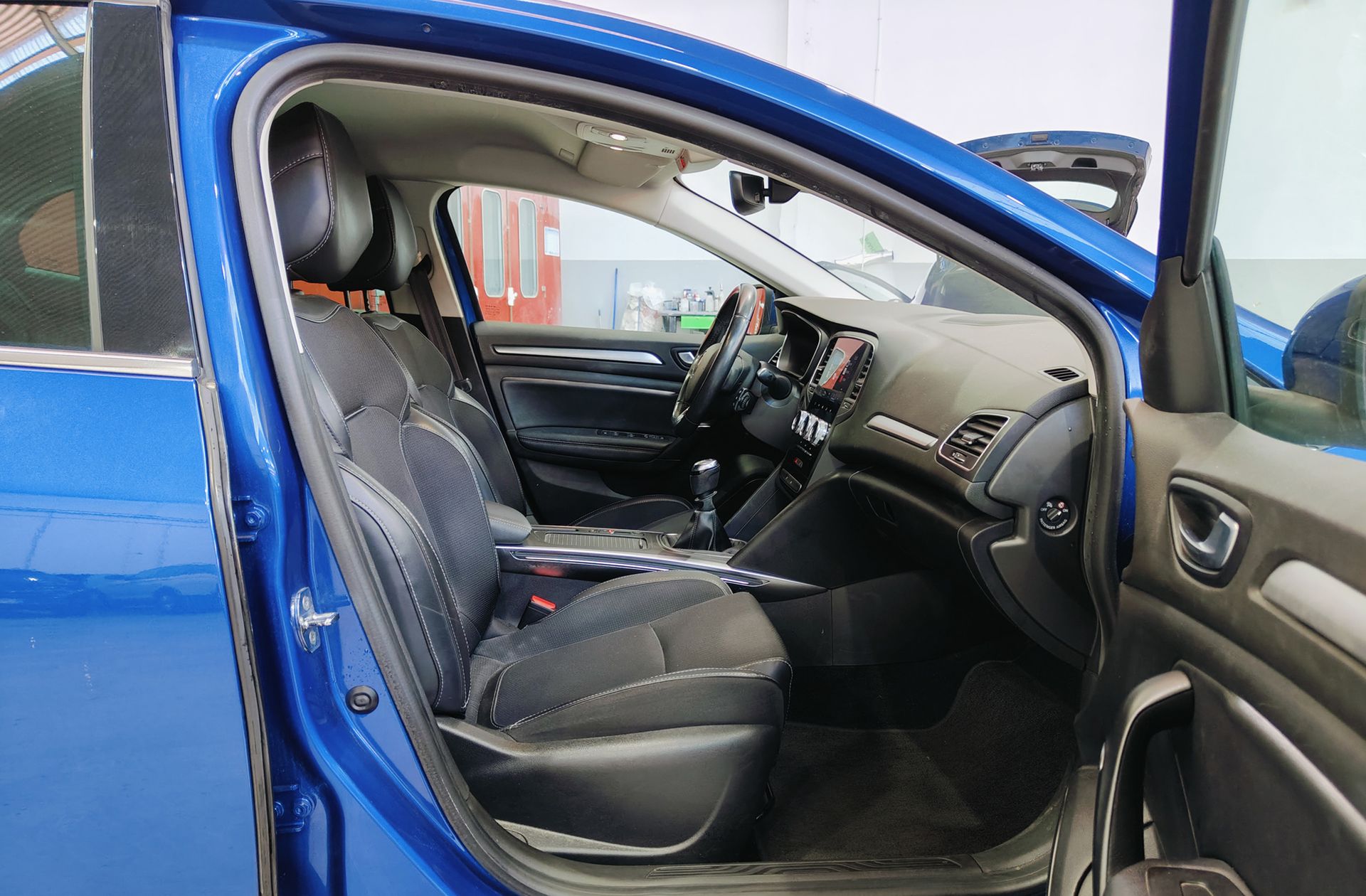 Renault Mégane Zen TCe GPF - foto 22
