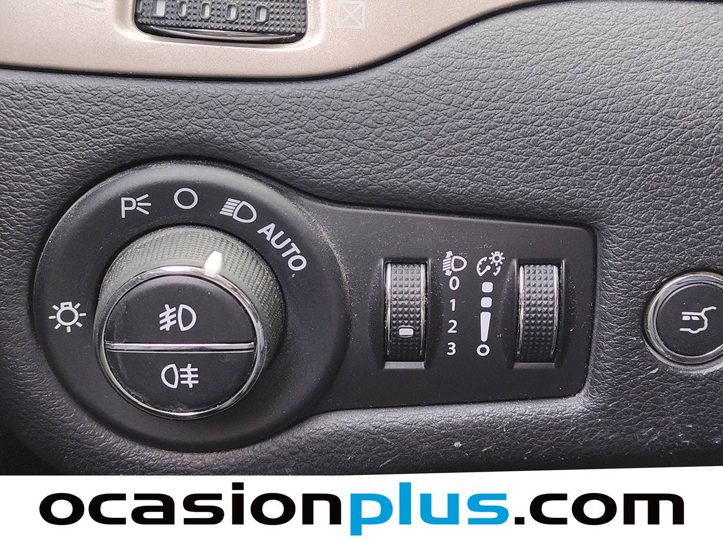 Extras del Jeep Cherokee Jeep Cherokee 2.0 Diesel Longitude 4x2 (140 CV)