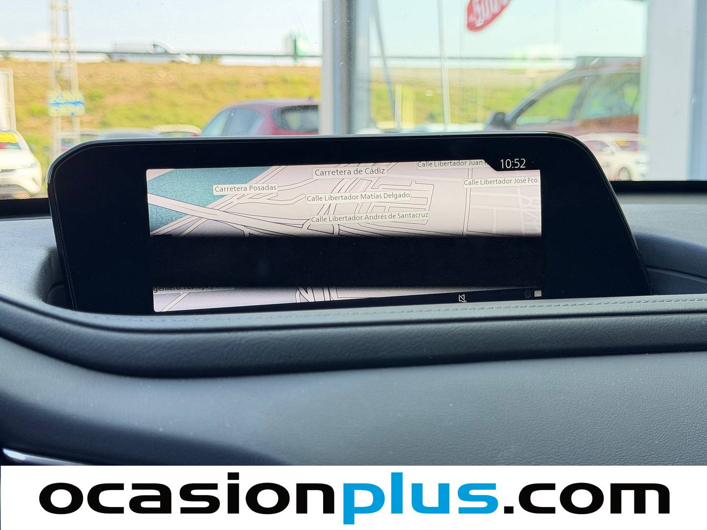 Equipamiento del Mazda CX-30 Mazda CX-30 2.0 Skyactiv-X Evolution 2WD  (186 CV)