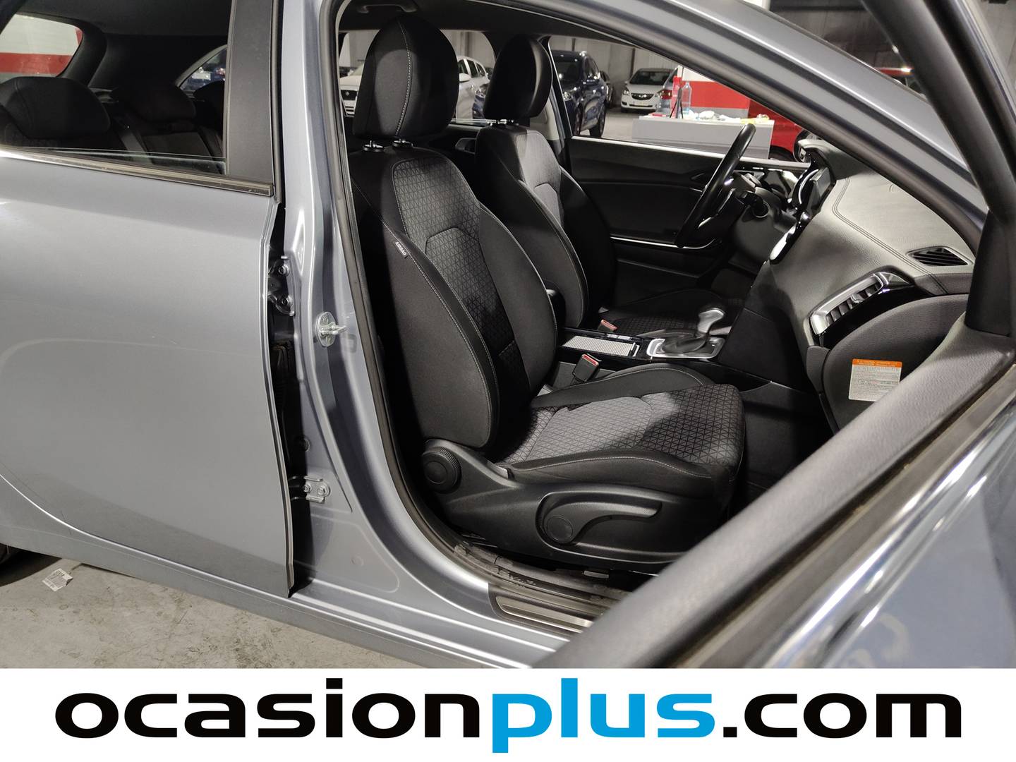 Foto KIA Ceed Tourer Kia Ceed Tourer 1.6 GDi PHEV eDrive Auto (141 CV)