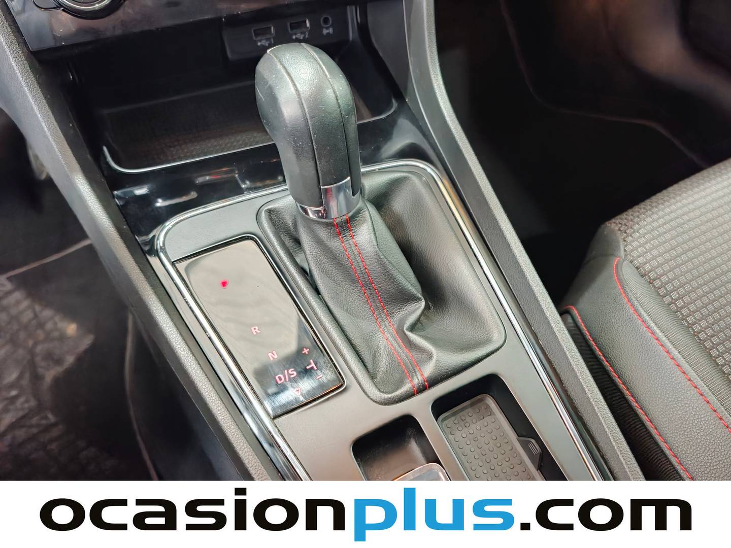 Seat León SEAT León ST 1.5 EcoTSI S&S FR Edition DSG  (150 CV) de segunda mano