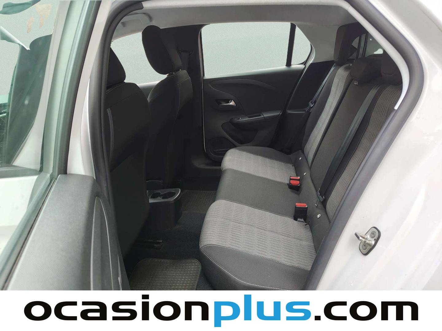 Foto asientos traseros Opel Corsa Opel Corsa 1.5D DT Edition (102 CV)