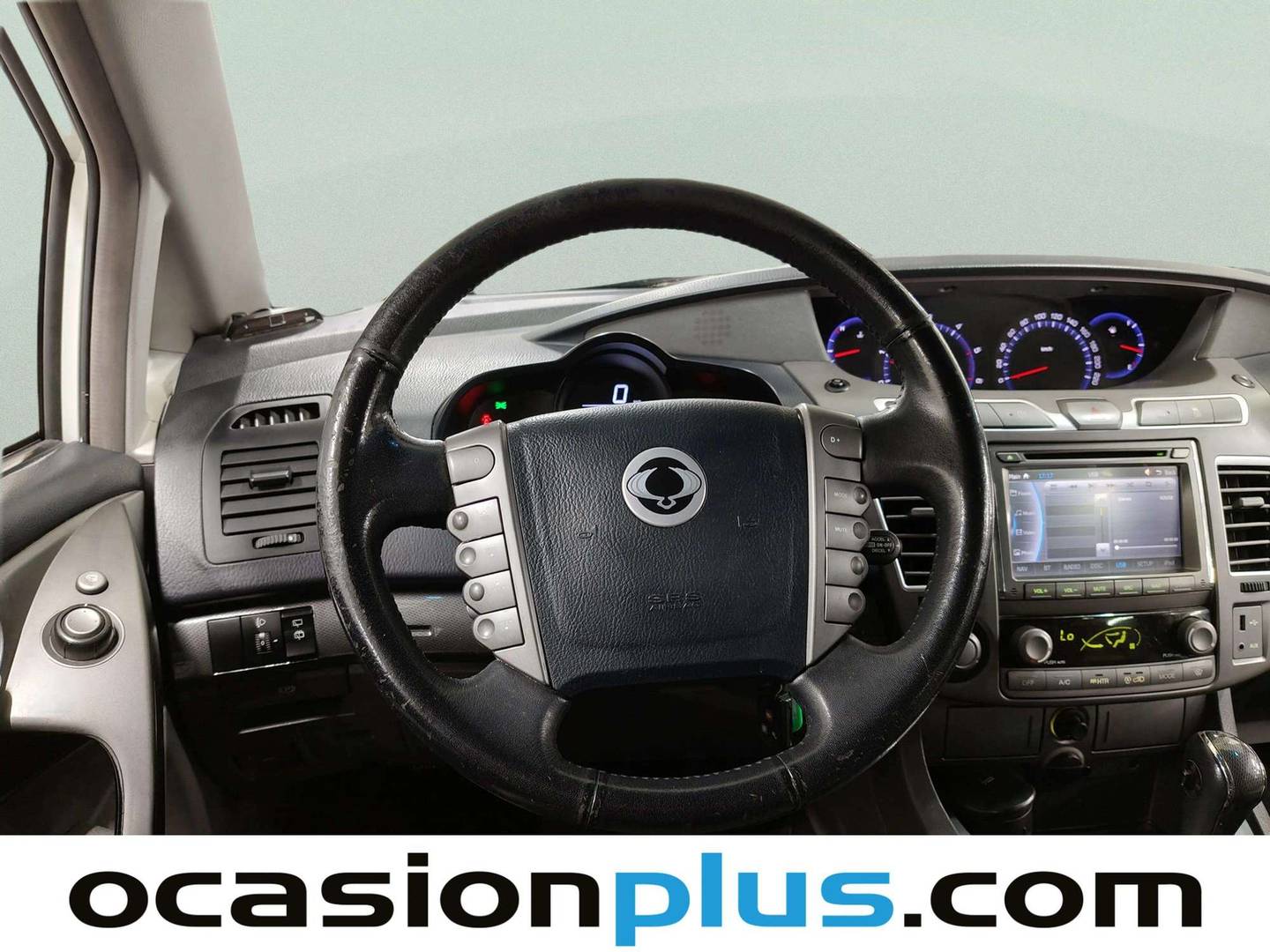Foto SsangYong Rodius Ssangyong Rodius 2.0 e-Xdi Premium Auto (155 CV) 7 Plazas