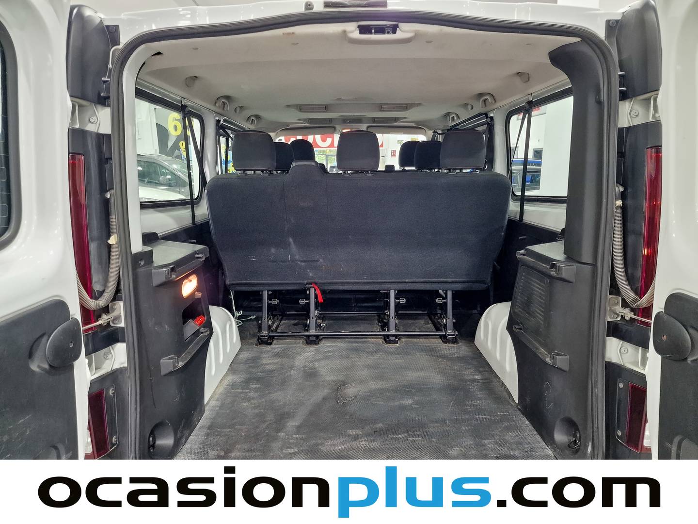 Fotos maletero Renault Trafic Passenger Renault Trafic Passenger Passenger dCi Energy (125 CV)