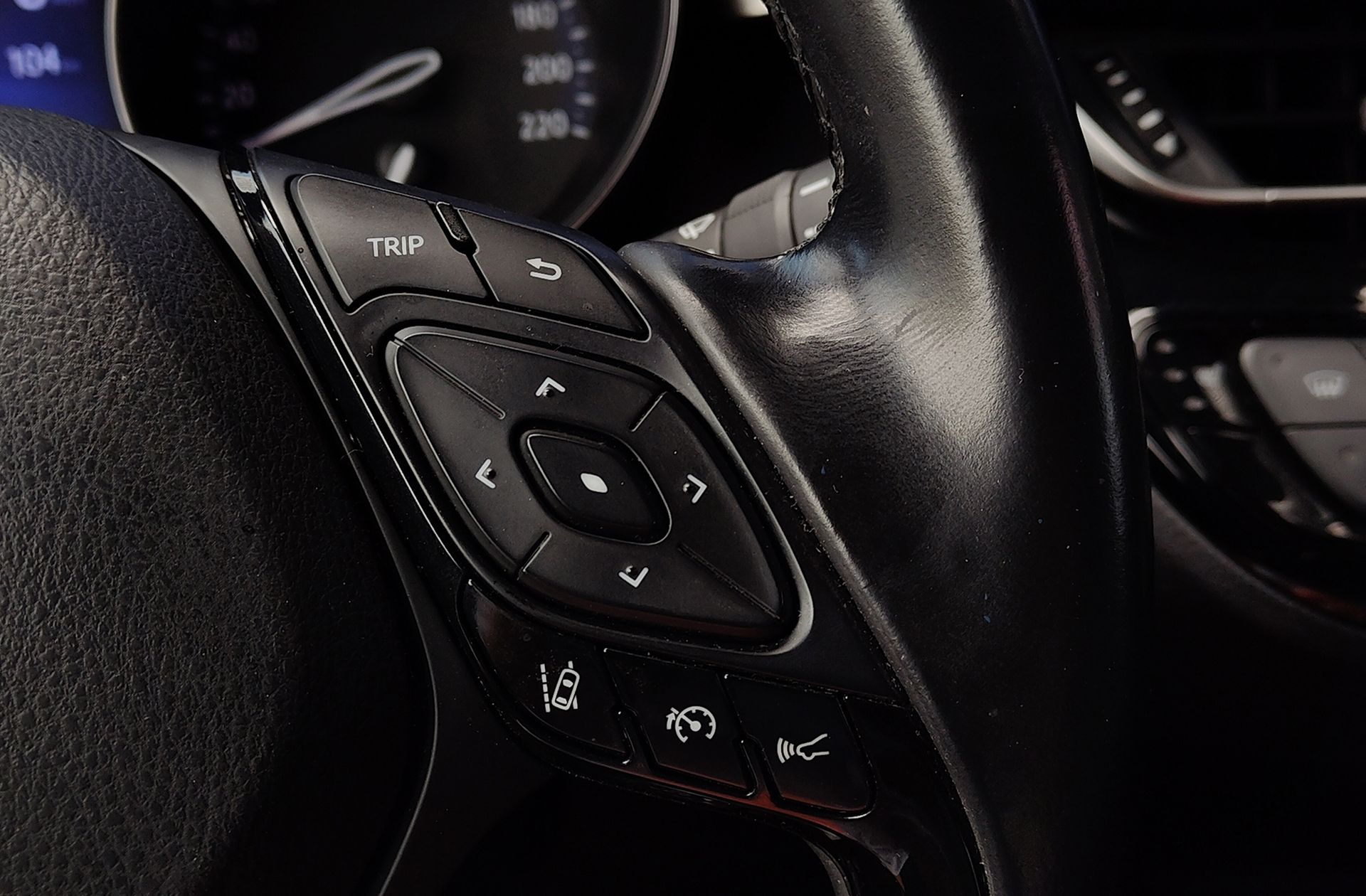 Toyota C-HR 1.8 125H Advance - foto 31