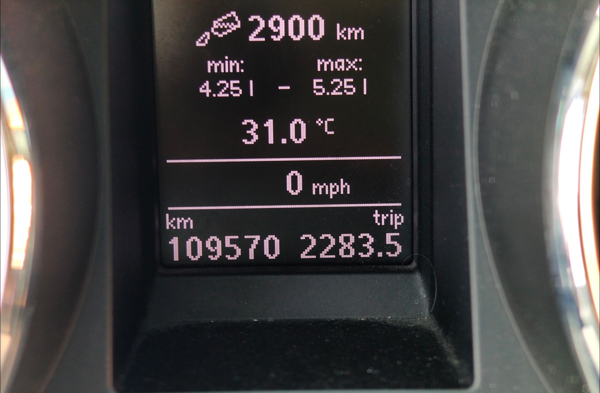 Škoda Yeti 2.0 TDI Outdoor Black - foto 7