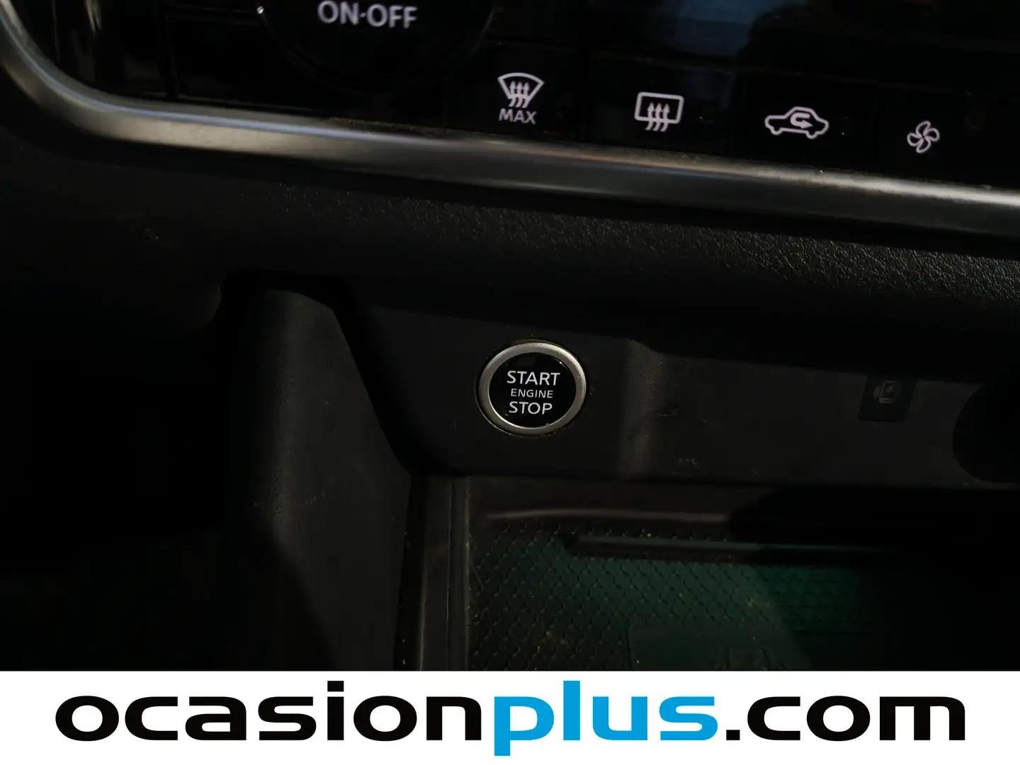 Foto Nissan QASHQAI Nissan Qashqai DIG-T 140 N-Connecta (140 CV)