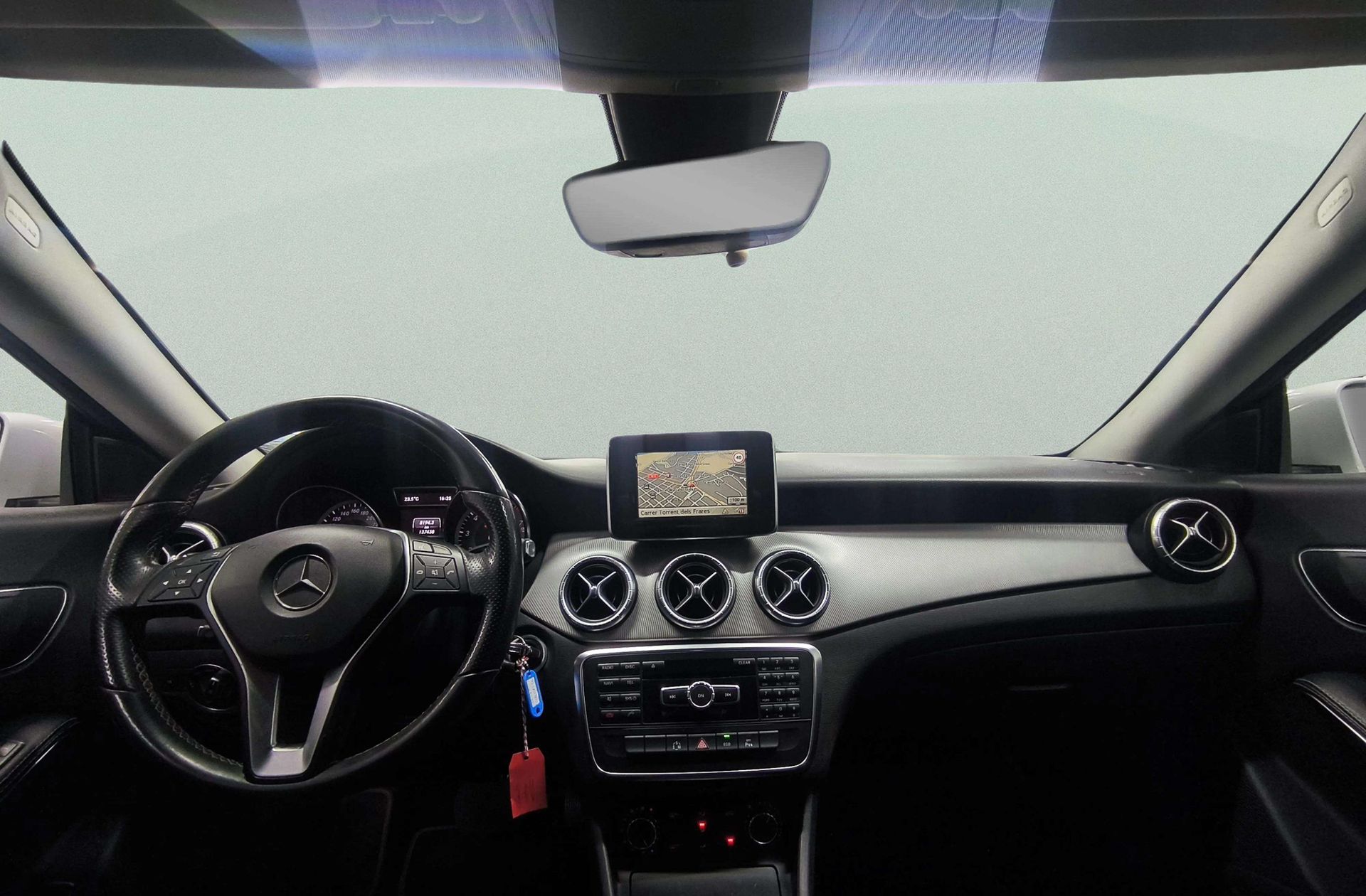 Mercedes-Benz CLA 200 - foto 6