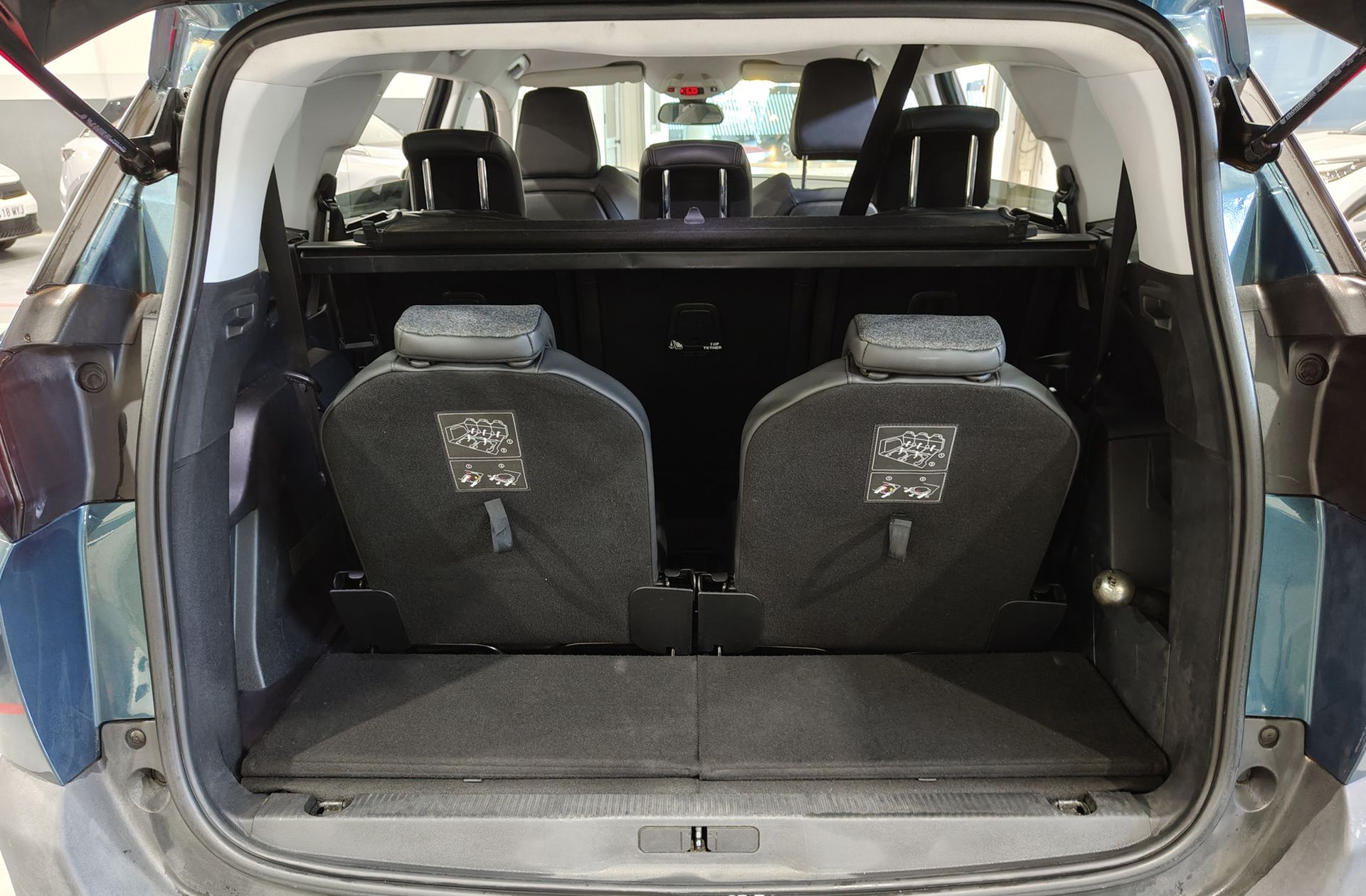 Peugeot 5008 BlueHDi 130 Allure - foto 19