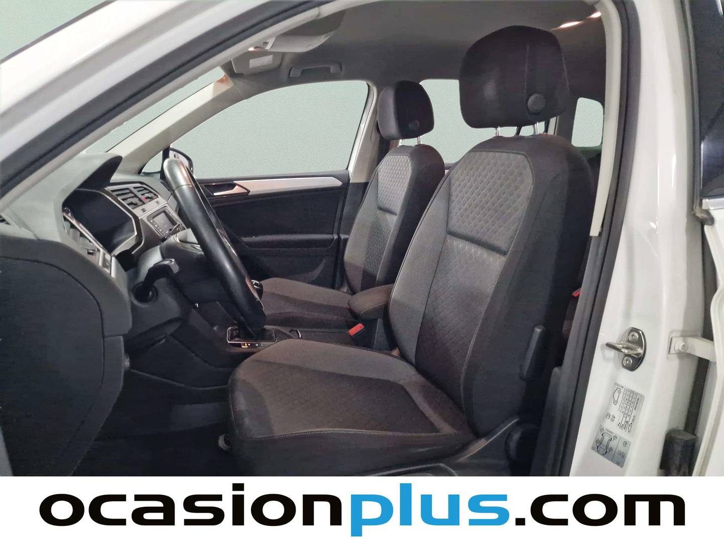 Foto asientos delanteros Volkswagen Tiguan Volkswagen Tiguan Advance 2.0 TDI BMT (115 CV) Pack R-Line