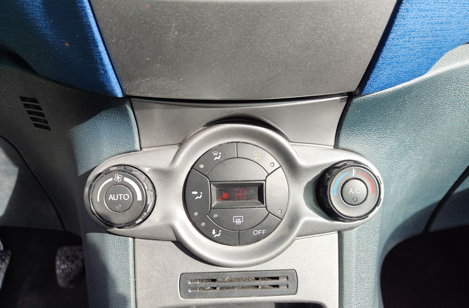 Ford Fiesta 1.4 TDCi Trend - foto 22