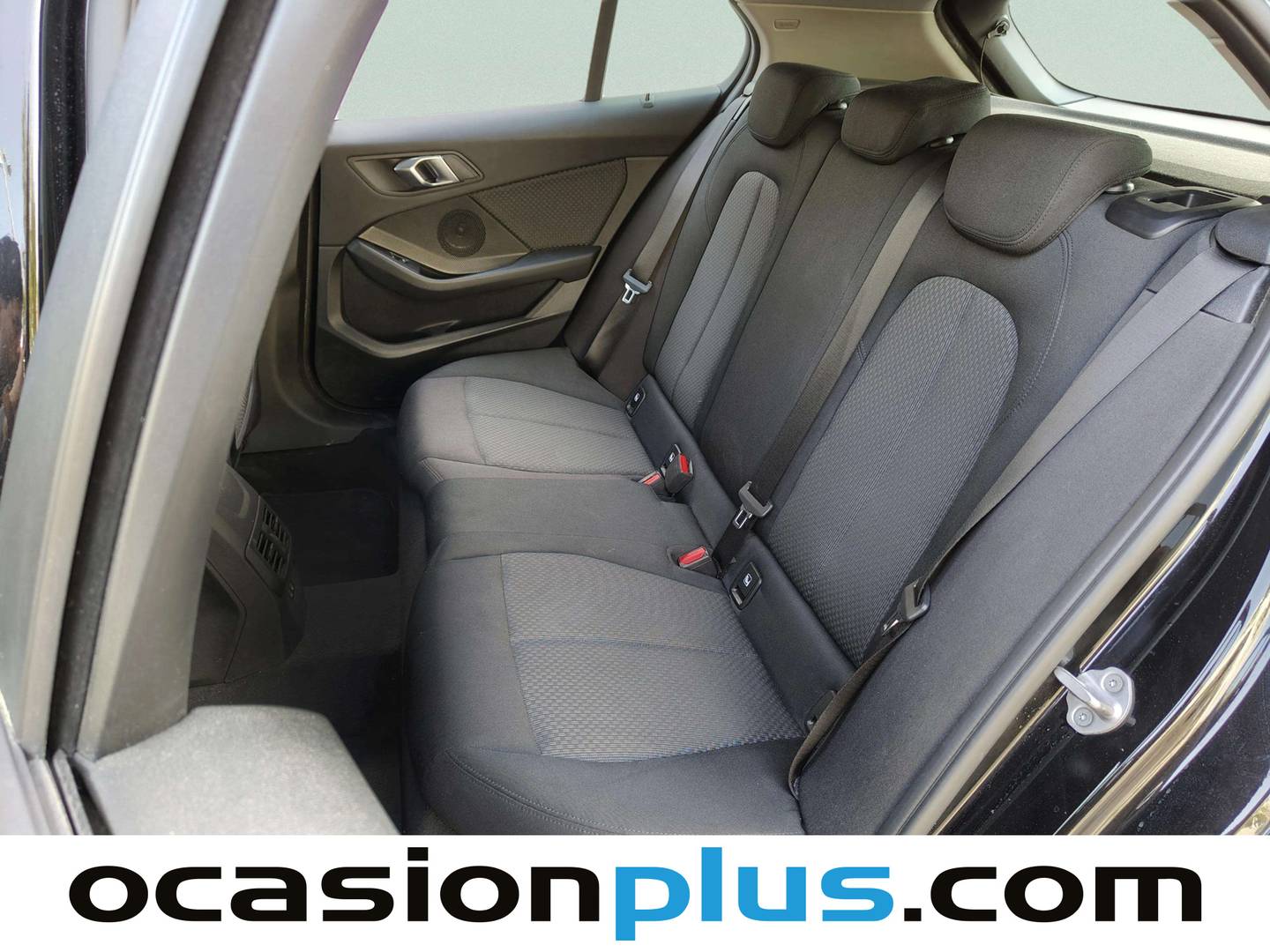 Foto asientos traseros BMW Serie 1 BMW Serie 1 118d Business (150 CV)